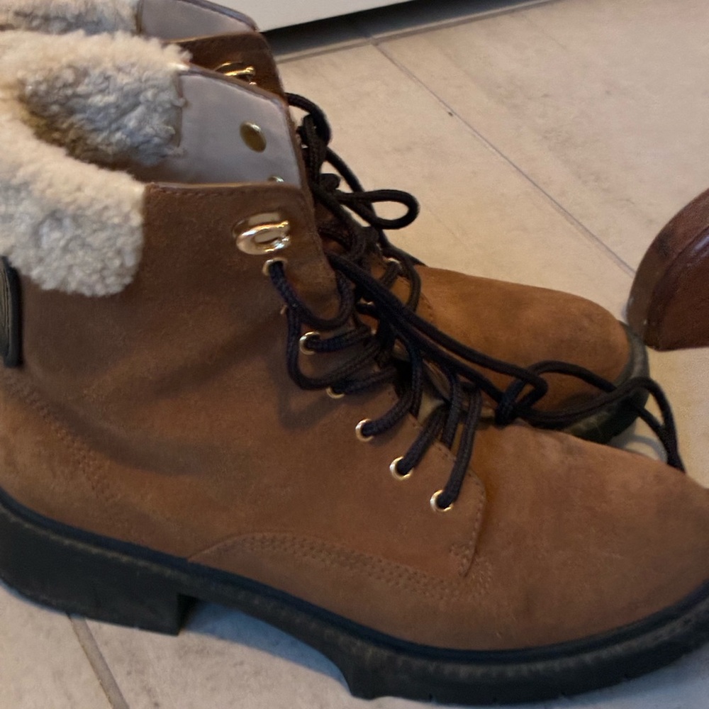 Coach Brown Ankle Boots with Cream Fur Trim
